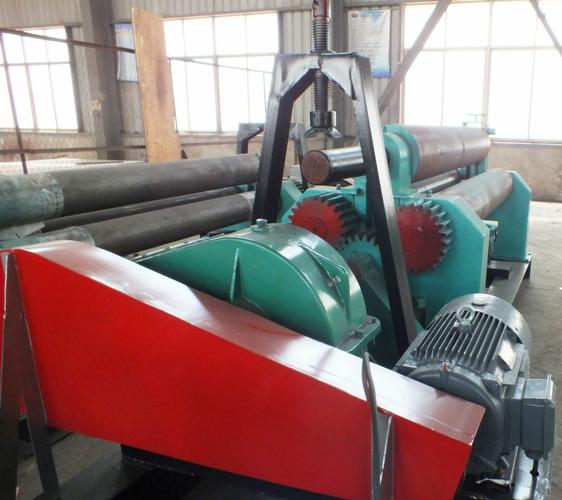 搜好貨網(wǎng)  溧陽市德力信通用設(shè)備 銷售黑龍江三輥機械式卷板