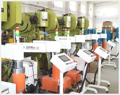 沖床沖壓機械手的這些應用優(yōu)點你知道嗎?